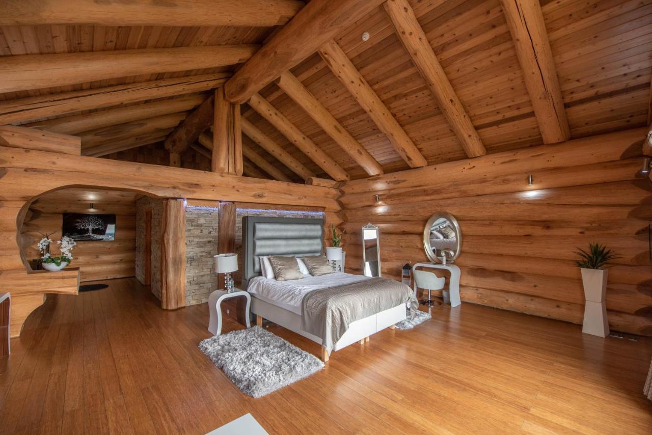 Chalet The Log At The Vu